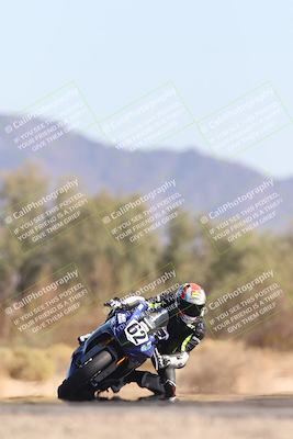 media/Nov-02-2025-CVMA (Sun) [[337aff29ab]]/Race 8-Formula Lightweight Twins Shootout/